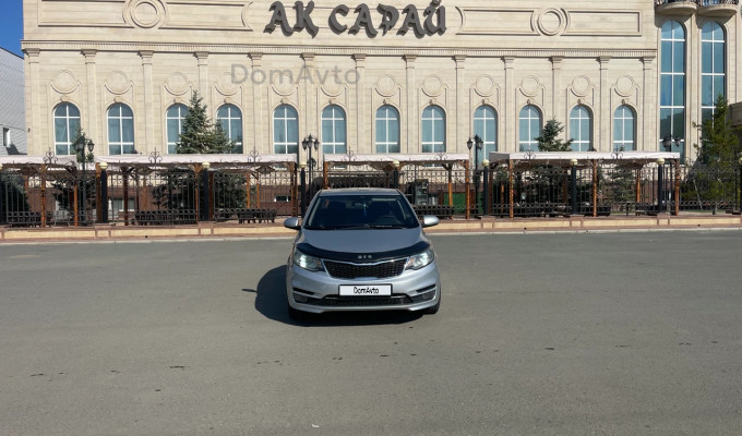 Kia Rio 2015 года