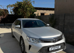Toyota Camry 2015 года