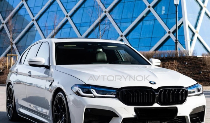 BMW 5 серия 2018 года