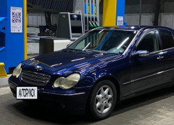 Mercedes-Benz C-Класс 2002 года
