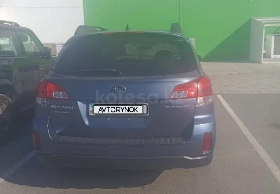 Subaru Outback 2012 года
