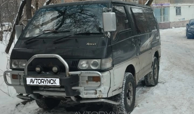 Mitsubishi Delica 1994 года