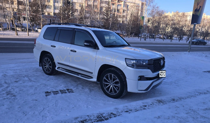 Toyota Land Cruiser 2016 года