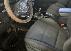 Kia Carens 2015 года