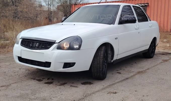 ВАЗ (Lada) Priora 2013 года