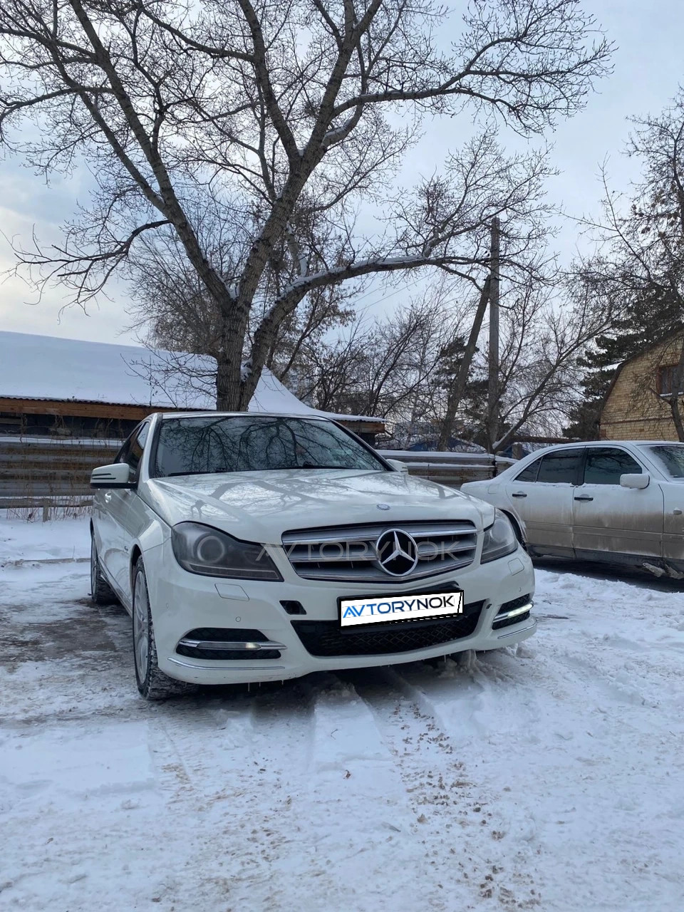 Mercedes-Benz C-Class, 2011