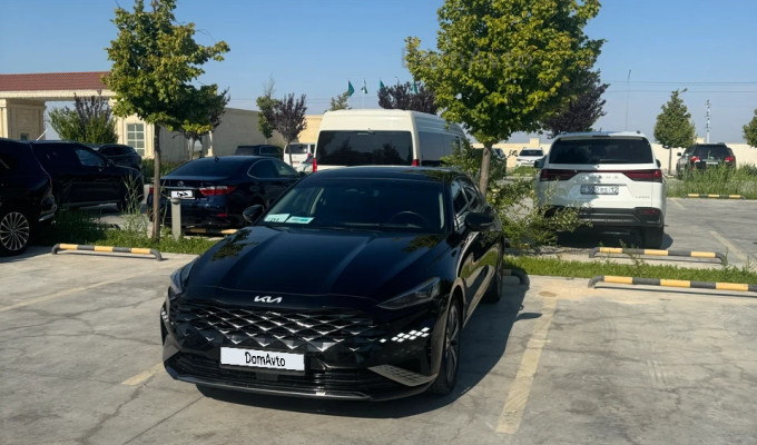 Kia K8 2022 года