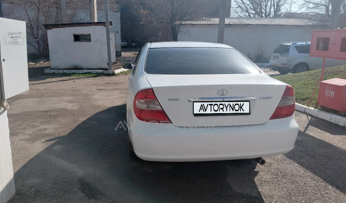Toyota Camry 2004 года