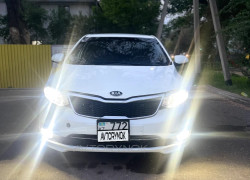 Kia Rio 2015 года