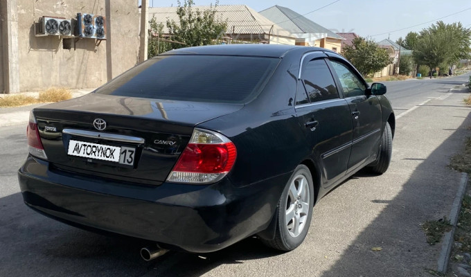 Toyota Camry 2002 года