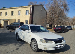Toyota Camry 1998 года