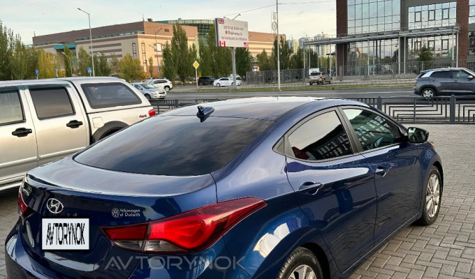Hyundai Elantra 2015 года