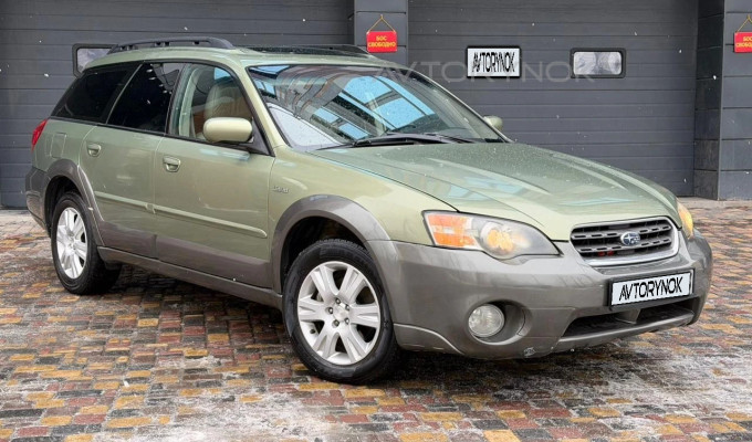 Subaru Outback 2004 года
