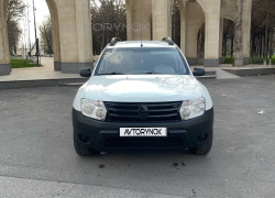 Renault Duster 2014 года