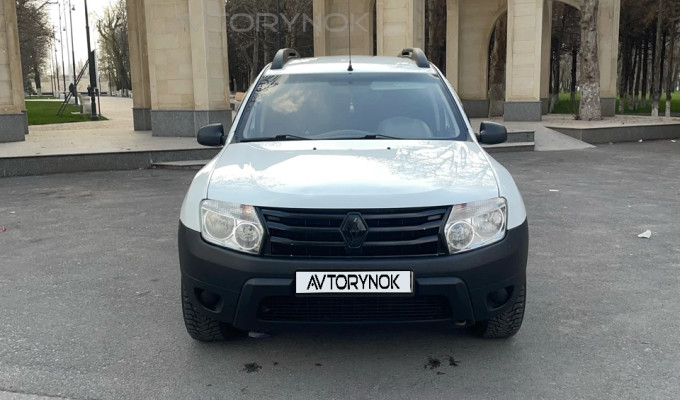 Renault Duster 2014 года