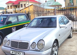 Mercedes-Benz E-Класс 1996 года