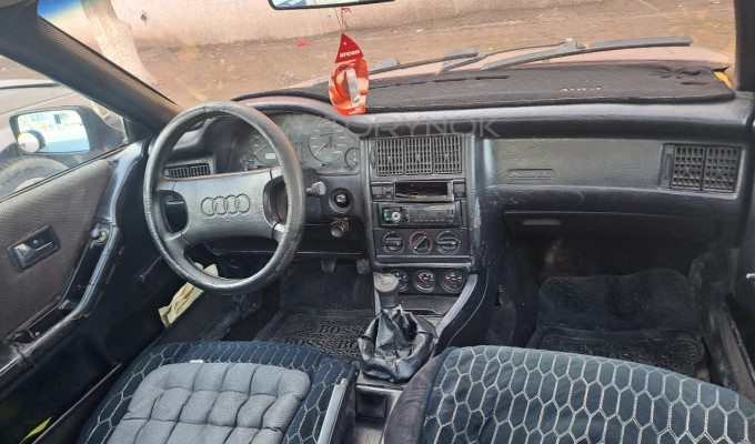 Audi 80 1990 года