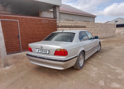 BMW 7 серия 2000 года