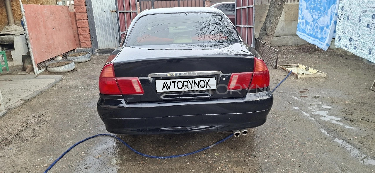 Mitsubishi Diamante, 1996