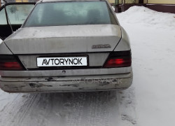 Mercedes-Benz E-Класс 1989 года