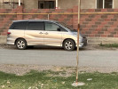 Toyota Estima 2003 года