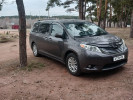 Toyota Sienna 2013 года