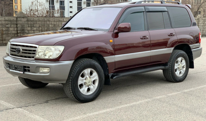 Toyota Land Cruiser 2005 года