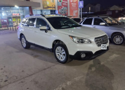 Subaru Outback 2017 года
