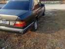 Mercedes-Benz E-Класс 1992 года