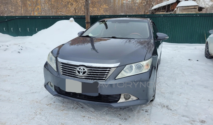 Toyota Camry 2012 года