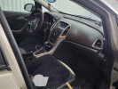 Opel Astra 2011 года
