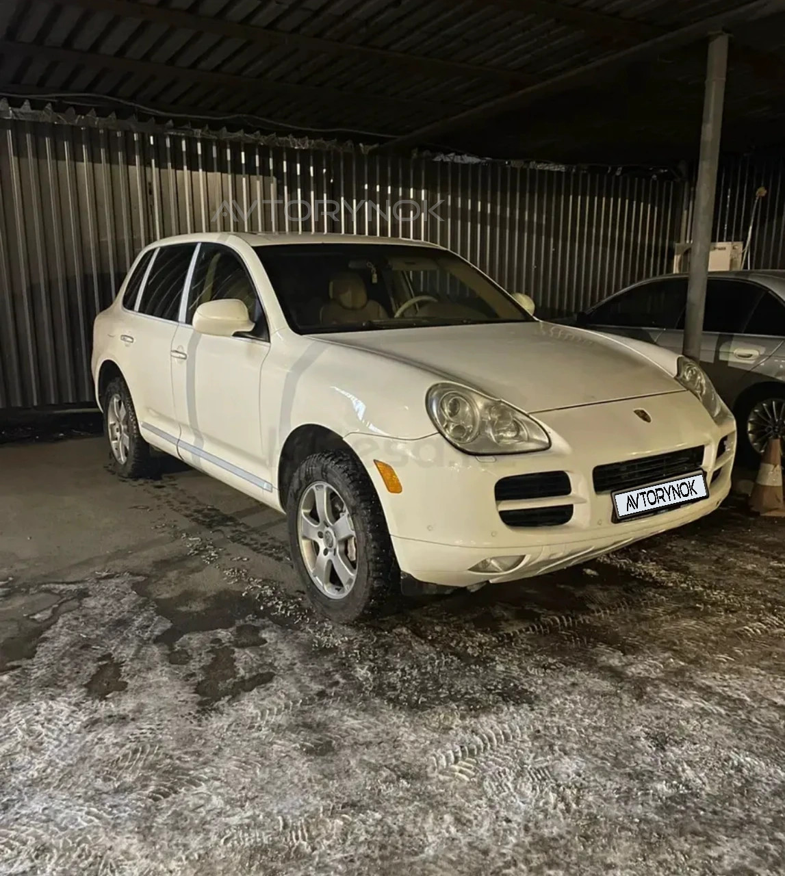 Porsche Cayenne, 2004