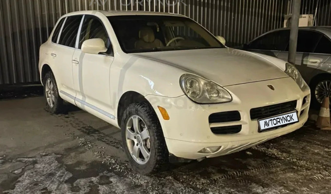 Porsche Cayenne 2004 года