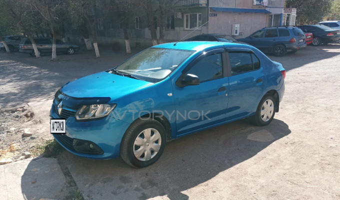 Renault Logan 2015 года