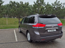 Toyota Sienna 2012 года
