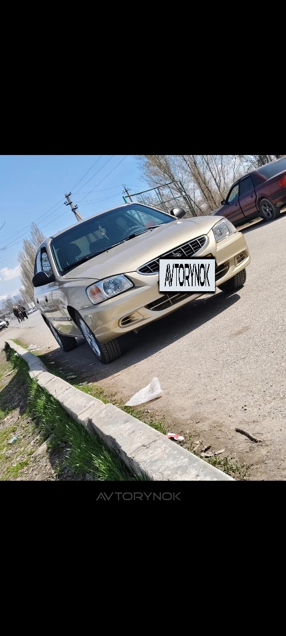 Hyundai Accent, 2002
