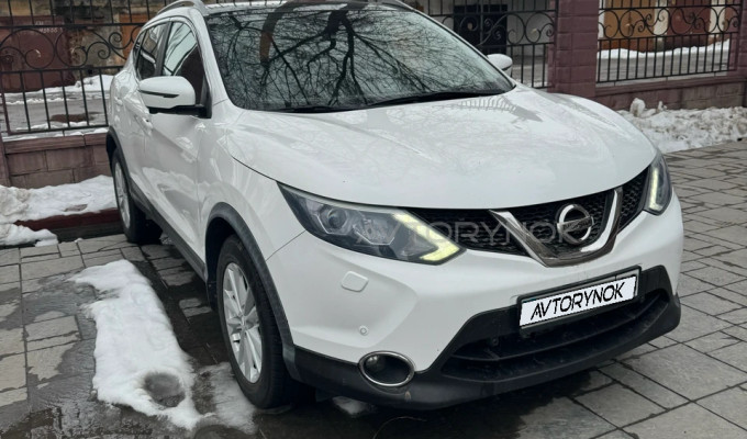 Nissan Qashqai 2015 года