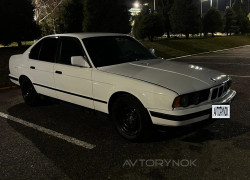 BMW 5 серия 1990 года