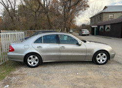 Mercedes-Benz E-Класс 2003 года