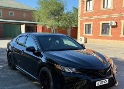 Toyota Camry 2019 года