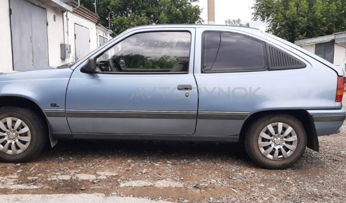 Opel Kadett 1989 года