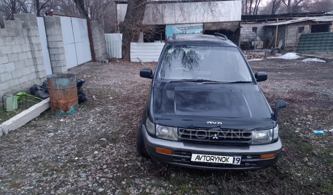 Mitsubishi RVR 1995 года