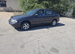 Nissan Sunny 1995 года
