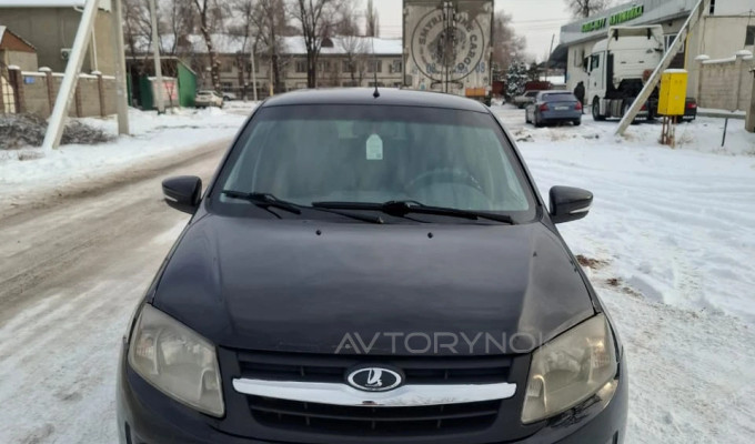 ВАЗ (Lada) Granta 2013 года