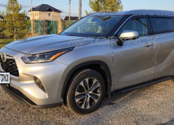 Toyota Highlander 2021 года