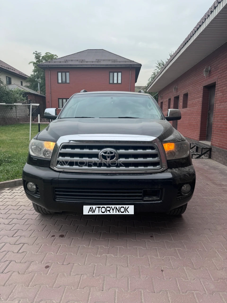 Toyota Sequoia, 2009