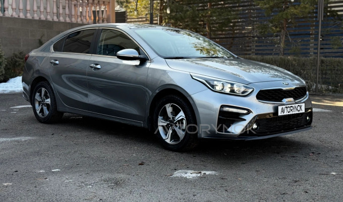 Kia Cerato 2018 года