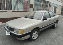Audi 100 1987 года