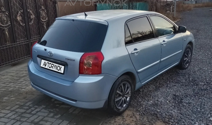 Toyota Corolla 2005 года