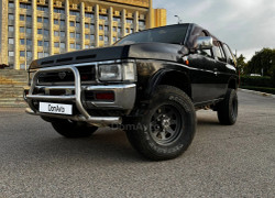 Nissan Terrano 1993 года